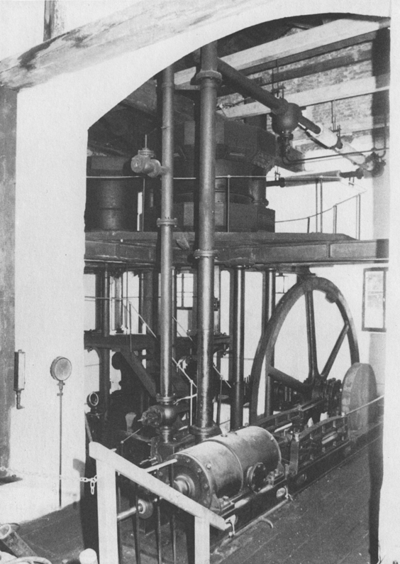 Im Jahre 1873 installierte Dampfmaschine des teilweise älteren Hochofengebläses beim Radwerk III.