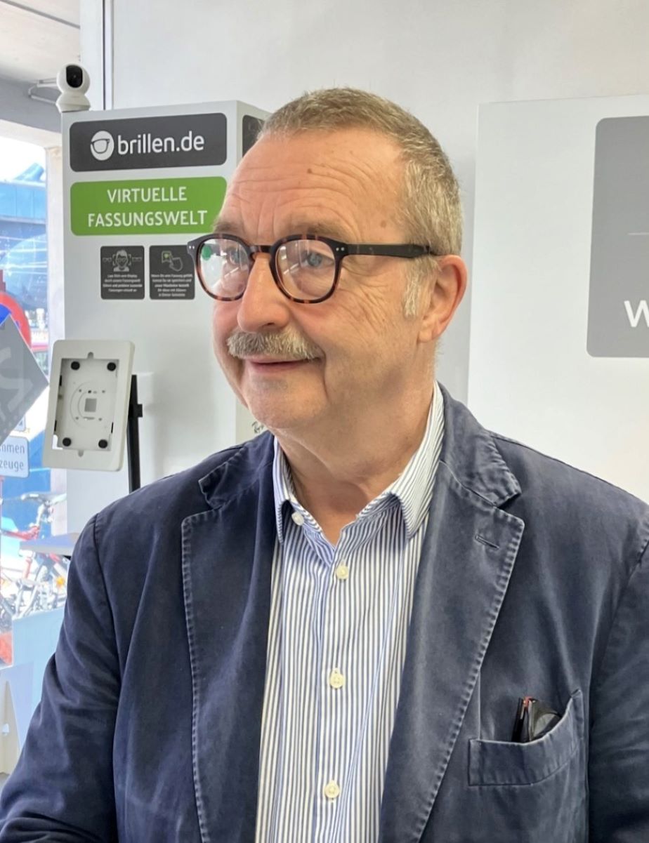 Dr. Johannes Kübeck